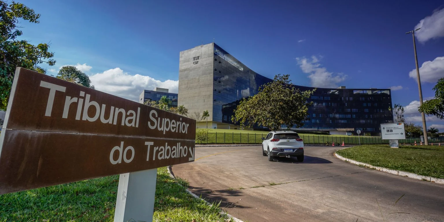 Assédio Eleitoral: Justiça do Trabalho Intensifica Alerta contra Coerção nas Empresas
