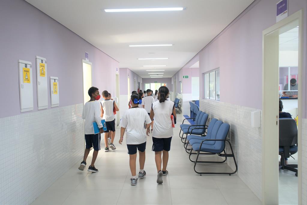 Barueri inaugura Emeief Elisabet Titto, um marco na educação do Jardim Belval