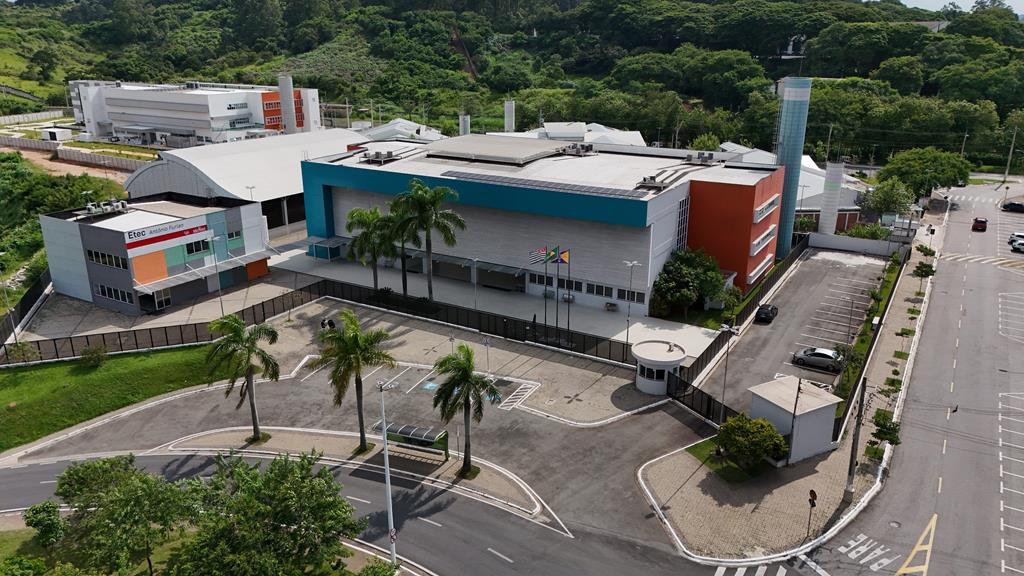 Etec de Barueri abre inscrições para Vestibulinho 2027 com cursos gratuitos e novidade no ensino integrado